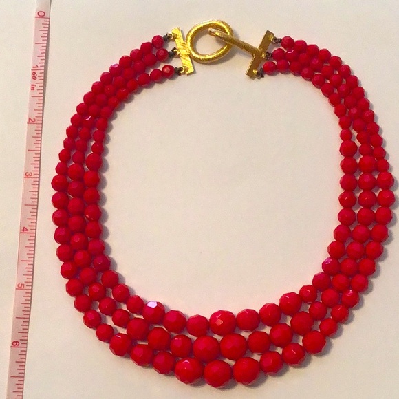 WEEKEND SALE! Vintage faceted red crystal multi-strand necklace - Picture 2 of 5